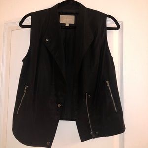 Banana Republic size 4 black cloth vest